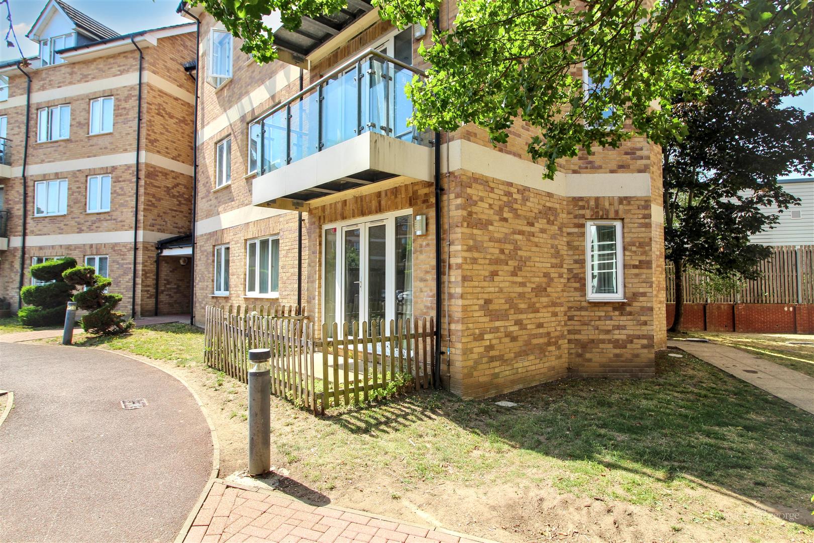 Branagh Court, Reading
